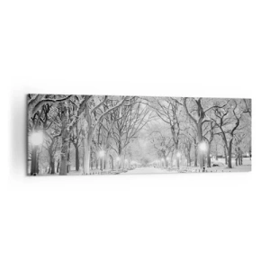 Impression sur toile - Image sur toile - Une allée d'hiver avec des arbres enneigés en monochrome - 160x50cm - Les quatres saisons – l’hiver - Décoration murale moderne pour le salon et la chambre ARTTOR