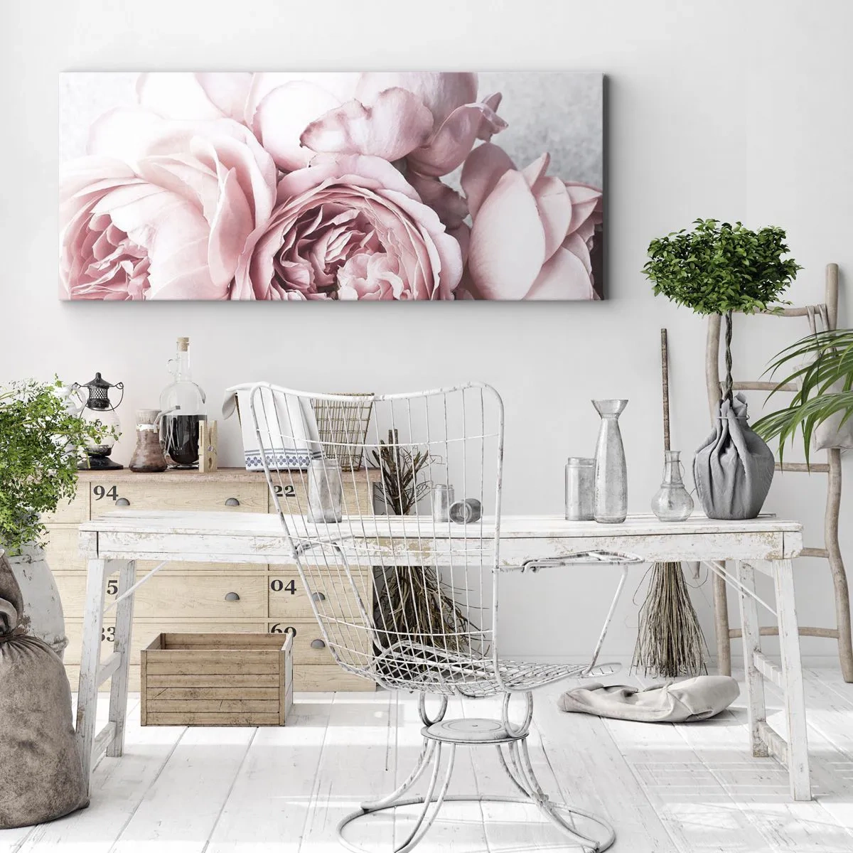 Impression sur toile - Image sur toile - Pivoines roses dans une lumière douce sur un fond clair - 120x50cm - Pour les romantiques - Décoration murale moderne pour le salon et la chambre ARTTOR