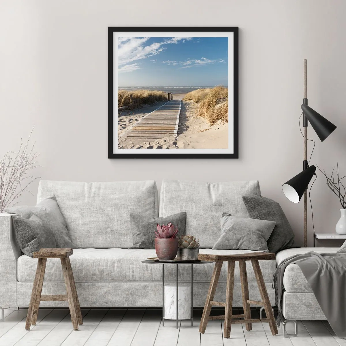 Affiche dans un cadre noir - Poster - Derrière la dune, dans le bruissement de l'herbe - 40x40 cm