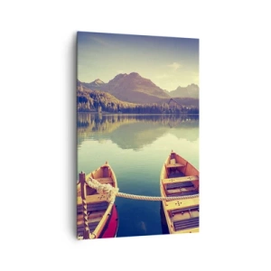 Impression sur toile - Image sur toile - Bateaux sur un lac calme entouré de montagnes au coucher du soleil - 80x120cm - Vivre selon ses règles - Décoration murale moderne pour le salon et la chambre ARTTOR