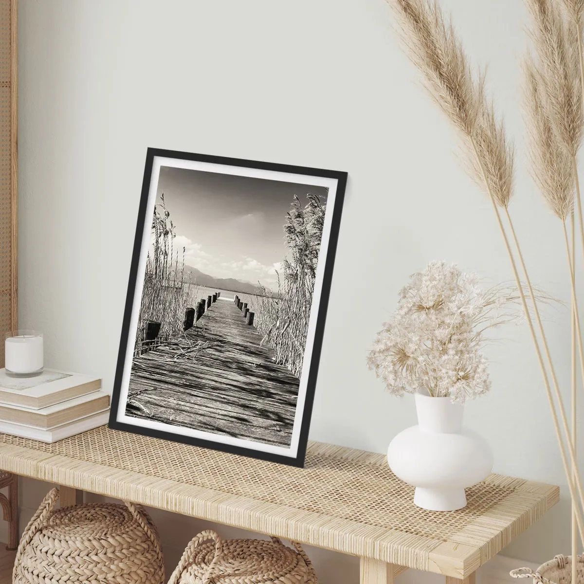Affiche dans un cadre noir - Poster - Dans le calme de l'herbe - 61x91 cm