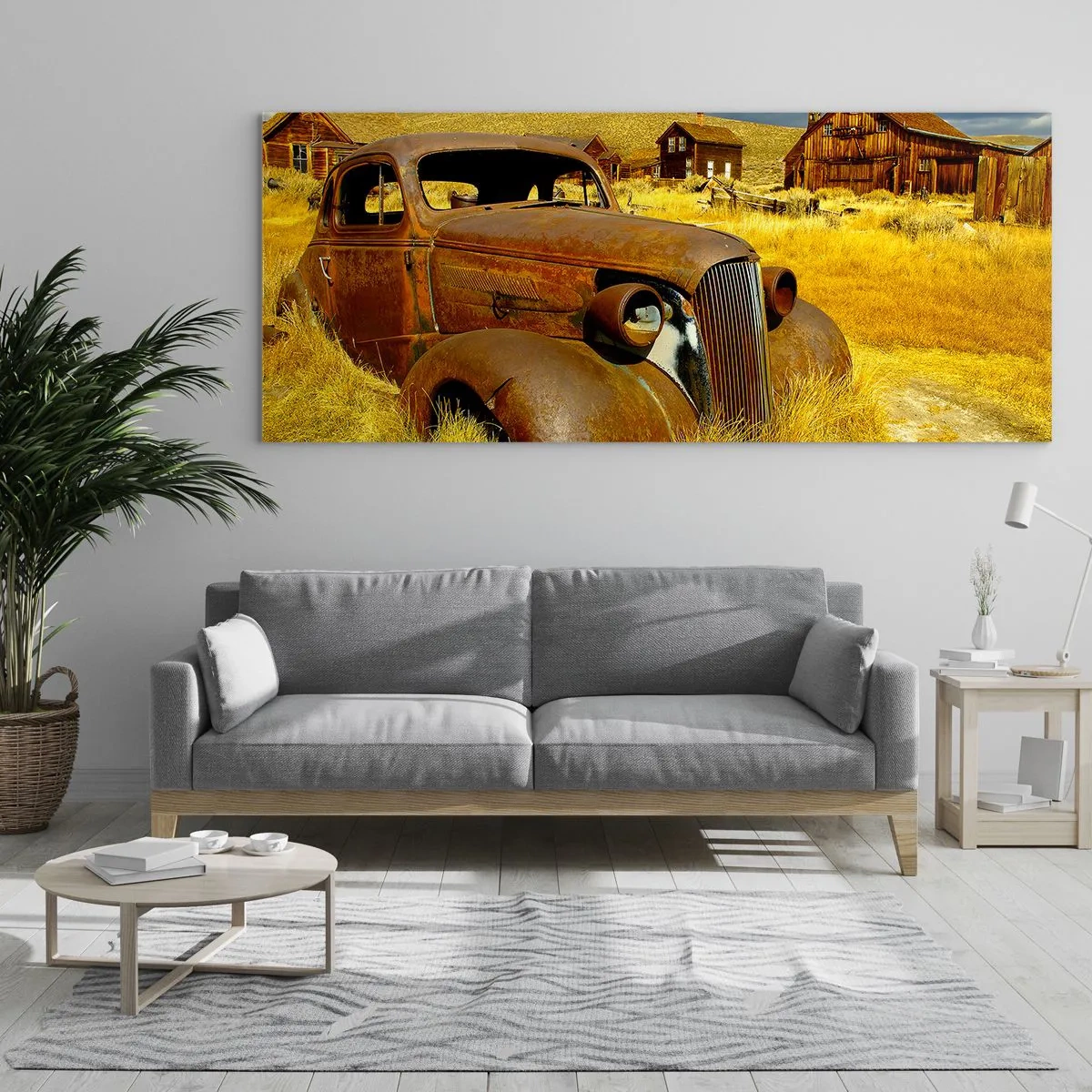 Impression sur verre - Image sur verre - Une vieille voiture rouillée sur fond de cabanes en bois abandonnées - 160x50cm - Repos bien mérité - Décoration murale moderne pour le salon et la chambre ARTTOR