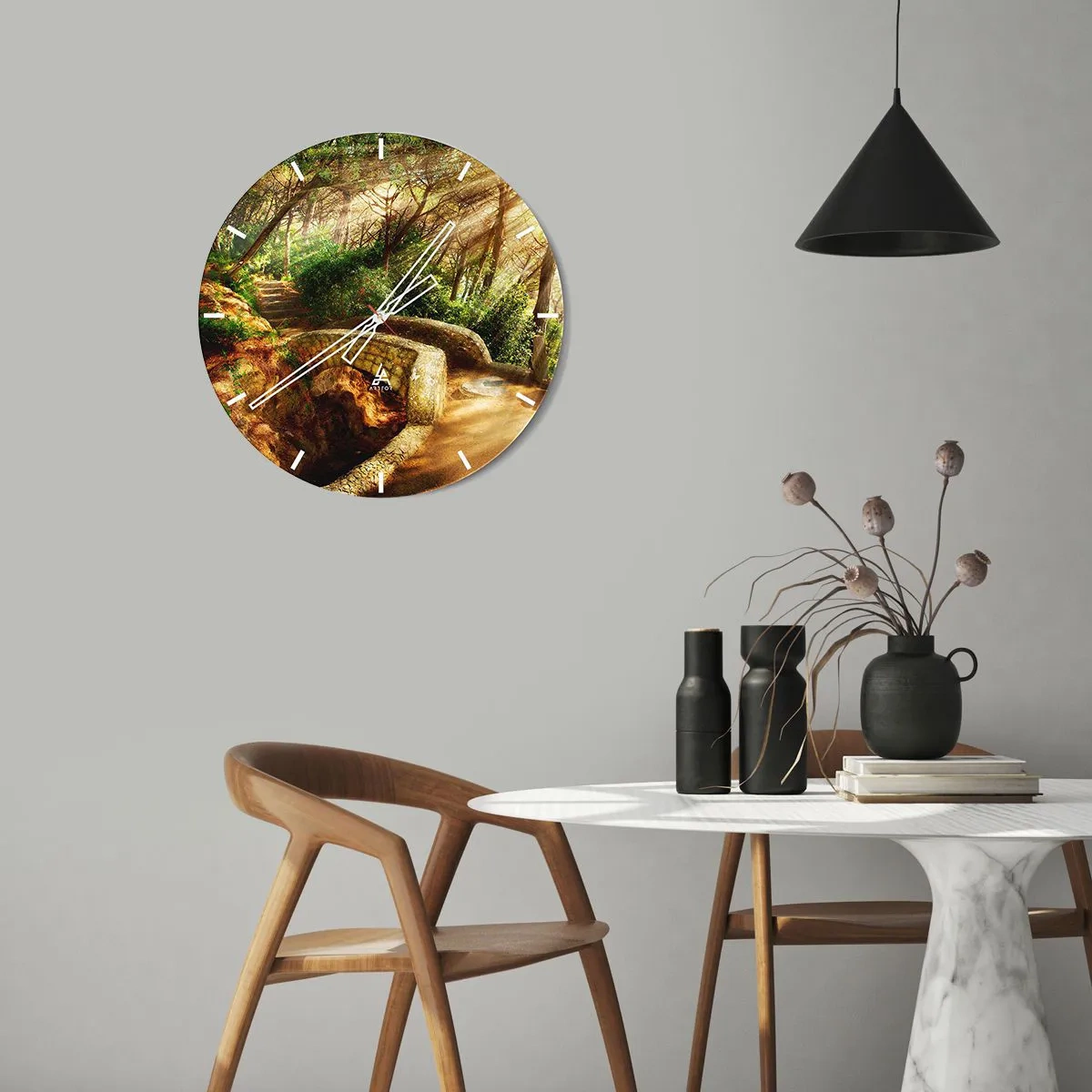 Horloge murale - Pendule murale - Un chemin forestier avec un pont de pierre sous les rayons du soleil - 30x30cm - Directement du pont dans une forêt de conte de fées - Décoration murale moderne pour le salon, la cuisine et la chambre ARTTOR