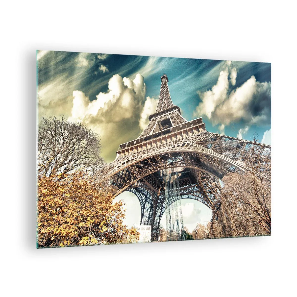 Impression sur verre - Image sur verre - La Tour Eiffel dans un paysage d'automne contre un ciel dynamique - 70x50cm - Et en automne à Paris... - Décoration murale moderne pour le salon et la chambre ARTTOR