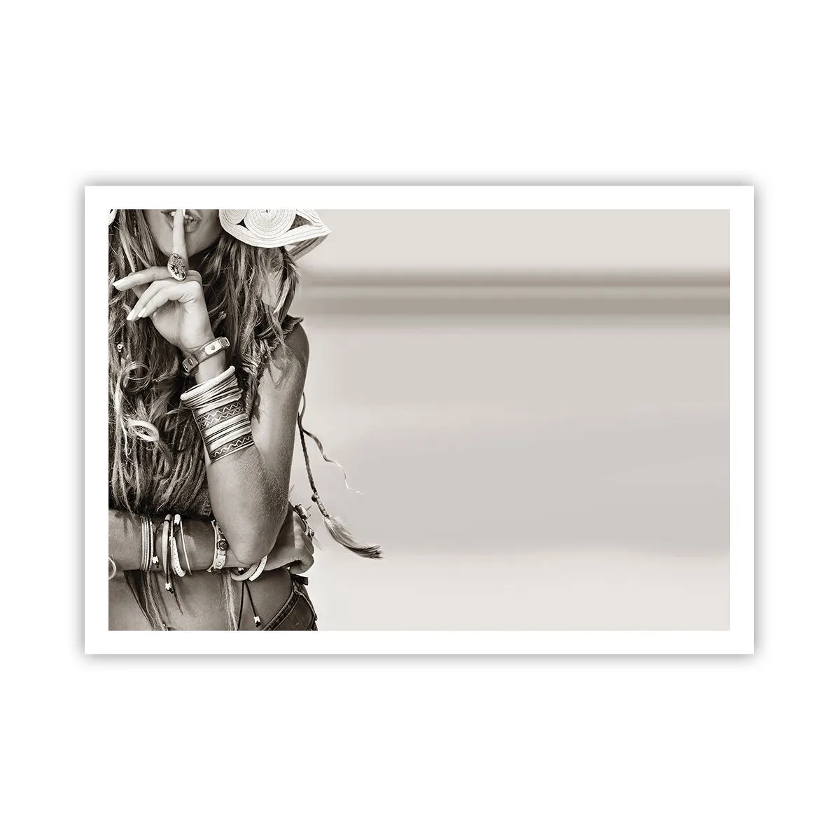 Affiche - Poster - Portrait d'une femme bohème avec des bijoux - 100x70cm - Comment va la fille - Décoration murale moderne pour le salon et la chambre ARTTOR