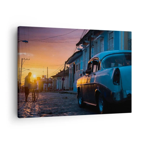 Impression sur toile - Image sur toile - Voiture et vélo rétro dans la rue à la lumière du soleil couchant - 70x50cm - Ici, le temps ralentit - Décoration murale moderne pour le salon et la chambre ARTTOR
