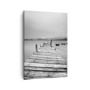 Impression sur toile - Image sur toile - Une vue en noir et blanc d'une jetée en bois et d'un lac calme. - 50x70cm - Derrière les montagnes, au-delà des mers - Décoration murale moderne pour le salon et la chambre ARTTOR