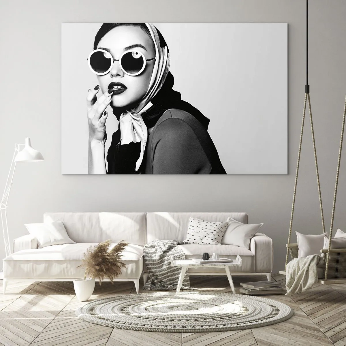 Impression sur verre - Image sur verre - Femme élégante avec des lunettes et un foulard noir et blanc - 120x80cm - Salutations des années 60 - Décoration murale moderne pour le salon et la chambre ARTTOR