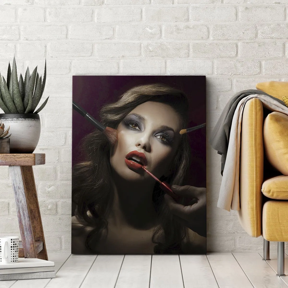 Impression sur toile - Image sur toile - Portrait élégant d'une femme se maquillant sur un fond sombre - 80x120cm - Belle rêveuse - Décoration murale moderne pour le salon et la chambre ARTTOR