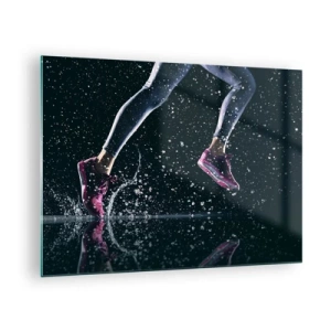 Impression sur verre - Image sur verre - Courir dans l'eau avec des chaussures de sport sur un fond sombre - 70x50cm - Combien de force dans les jambes - Décoration murale moderne pour le salon et la chambre ARTTOR