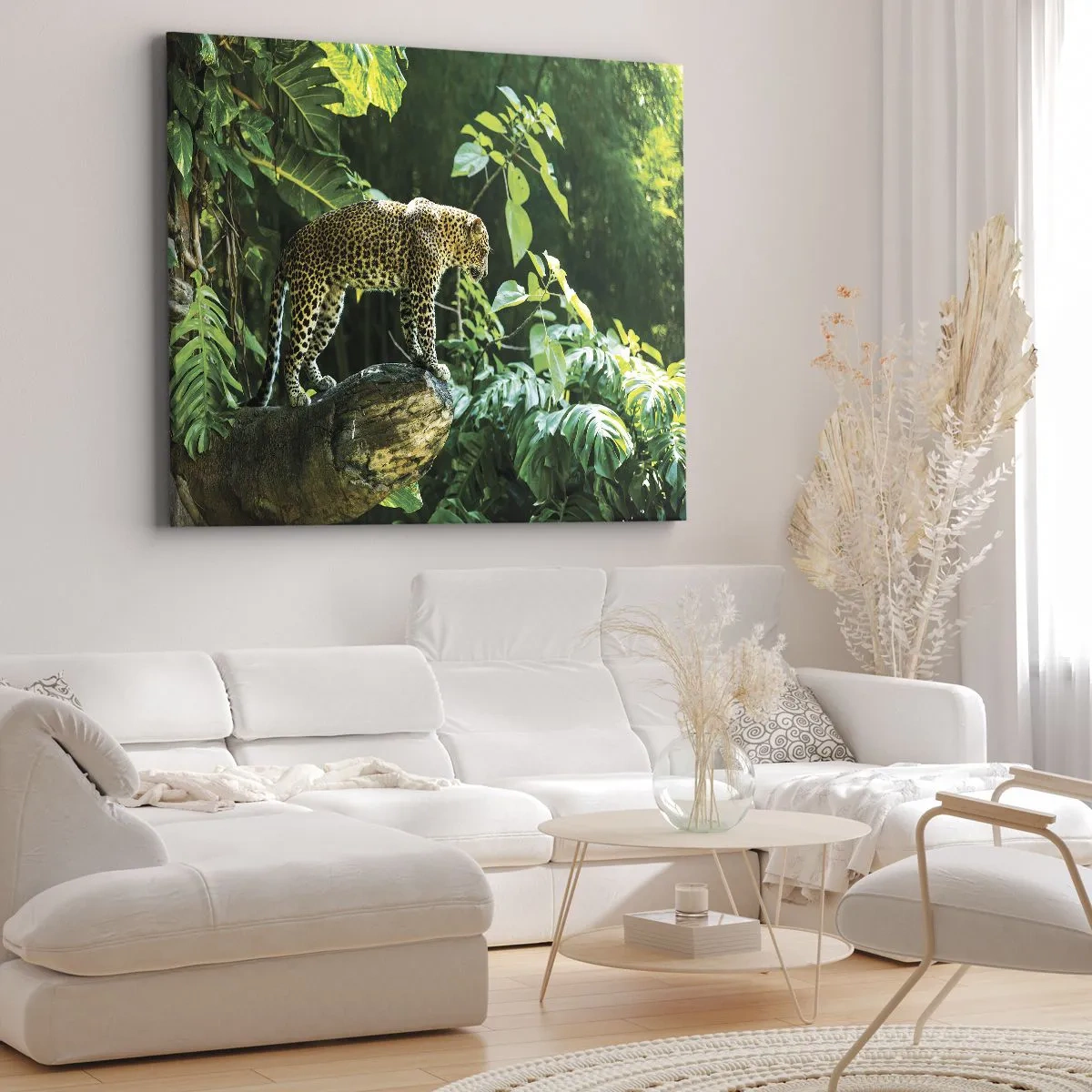 Impression sur toile - Image sur toile - Un léopard debout sur un rocher entouré de végétation tropicale - 70x50cm - À la chasse? - Décoration murale moderne pour le salon et la chambre ARTTOR