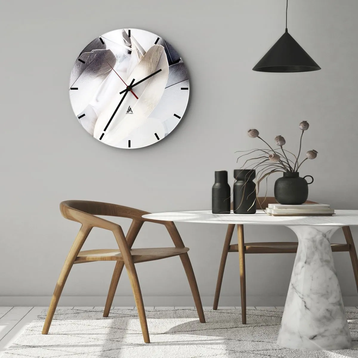 Horloge murale - Pendule murale - Des plumes délicates et lumineuses dans une composition artistique - 30x30cm - Presque angélique - Décoration murale moderne pour le salon, la cuisine et la chambre ARTTOR