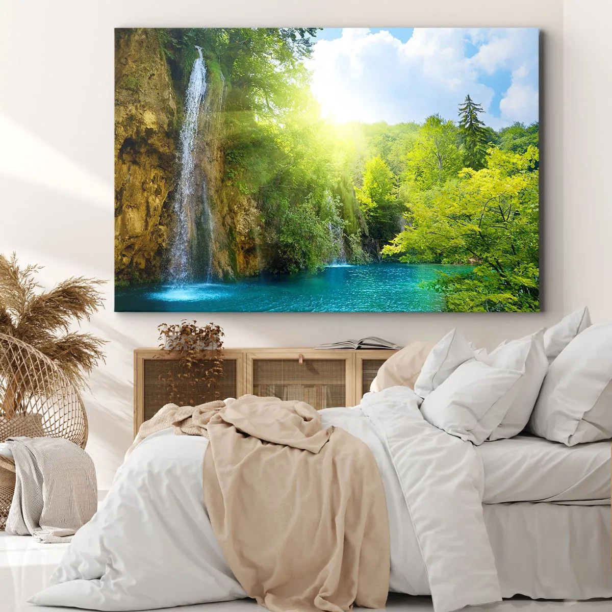 Impression sur toile - Image sur toile - Une cascade se jetant dans un lac turquoise entouré de verdure - 100x70cm - Ce doit être le paradis ici - Décoration murale moderne pour le salon et la chambre ARTTOR