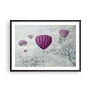Affiche dans un cadre noir - Poster - Des ballons violets flottant au-dessus des arbres dans les nuages - 70x50cm - Comme des navires dans le ciel - Décoration murale moderne pour le salon et la chambre ARTTOR