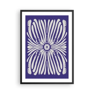 Affiche dans un cadre noir - Poster - Motif floral rétro symétrique sur fond bleu marine - 50x70cm - Inspirations ethniques - Décoration murale moderne pour le salon et la chambre ARTTOR