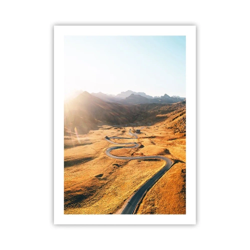 Affiche - Poster - Une route sinueuse à travers des champs dorés éclairés par le soleil - 50x70cm - Dans une vallée dorée - Décoration murale moderne pour le salon et la chambre ARTTOR