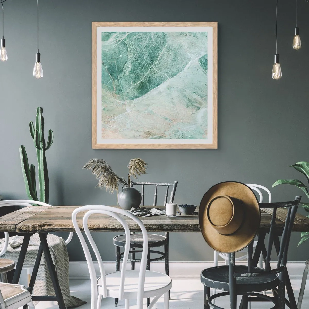 Affiche dans un chêne clair - Poster - La noble froideur de la pierre - 30x30 cm