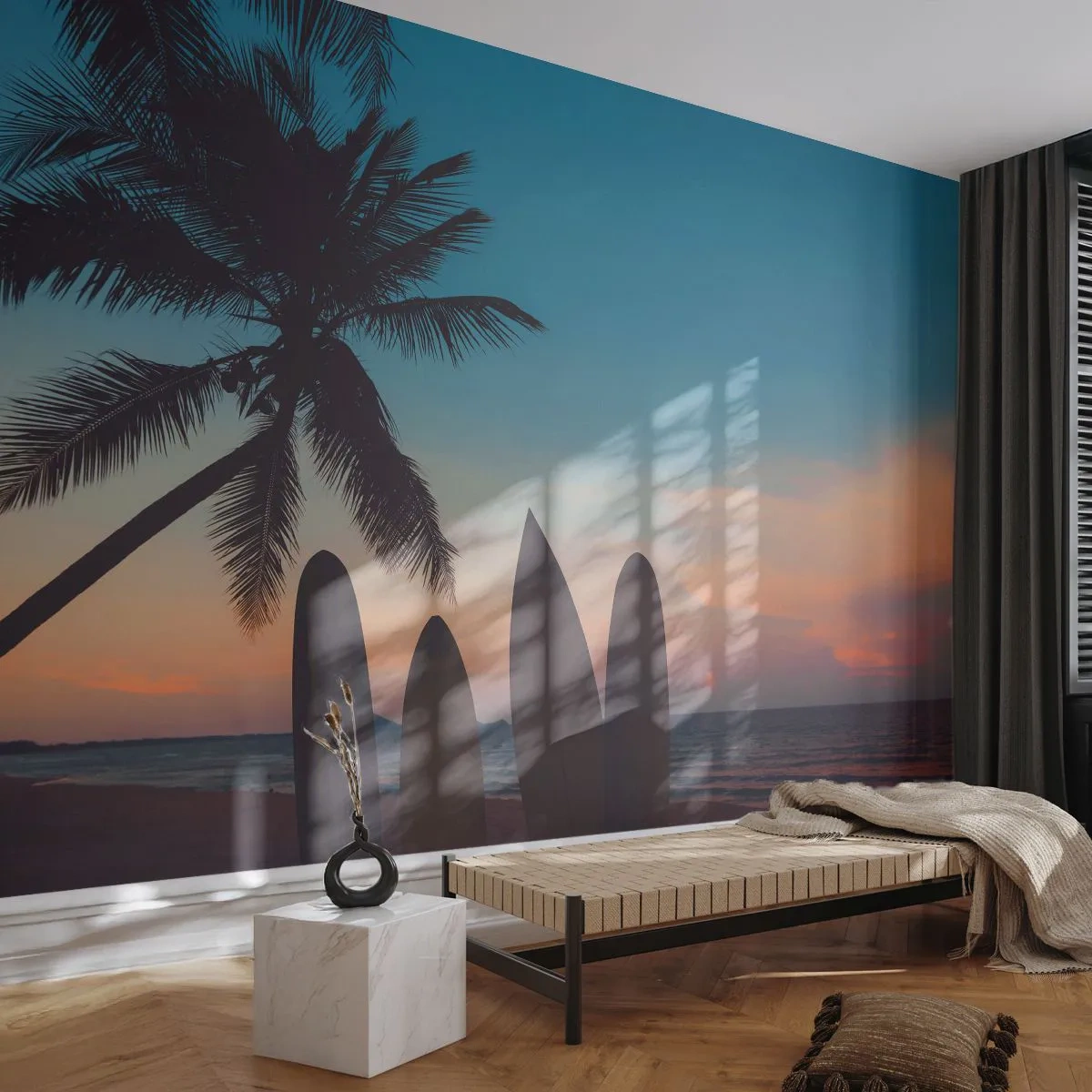Papier Peint Photo Premium Sand - Palmier et planches de surf sur fond de coucher de soleil - 100x70cm - Demain sera amusant aussi - Décoration murale moderne pour le salon et la chambre ARTTOR