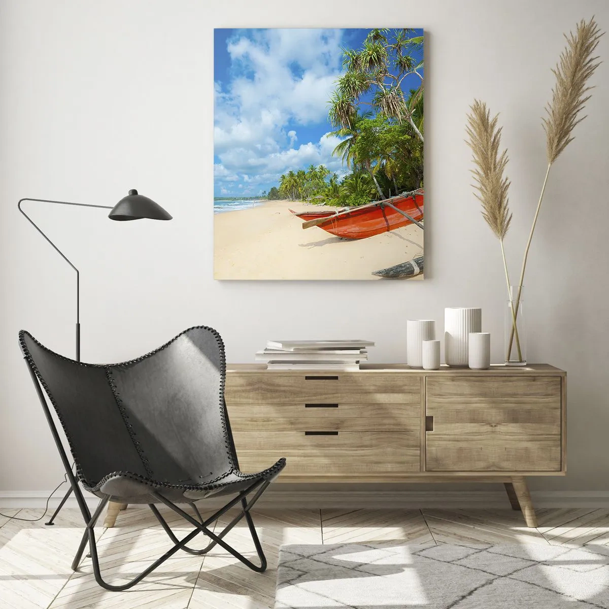 Impression sur verre - Image sur verre - Plage tropicale avec palmiers et bateaux colorés - 70x100cm - Le charme des tropiques - Décoration murale moderne pour le salon et la chambre ARTTOR