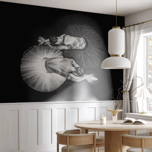 Papier Peint Photo Premium Sand - Deux ballerines dans une pose d'étirement yin yang - 100x70cm - Jin et jang – équilibre idéal - Décoration murale moderne pour le salon et la chambre ARTTOR
