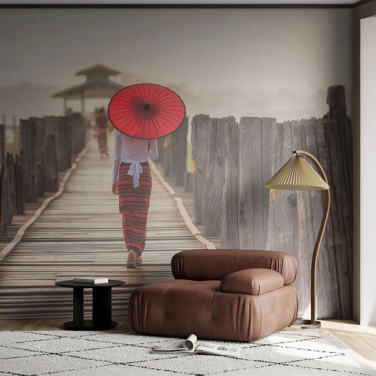 Papier Peint Photo Premium Sand - Sur le vieux pont - Parapluie, Birmanie, Pont de bois - 350x256 cm