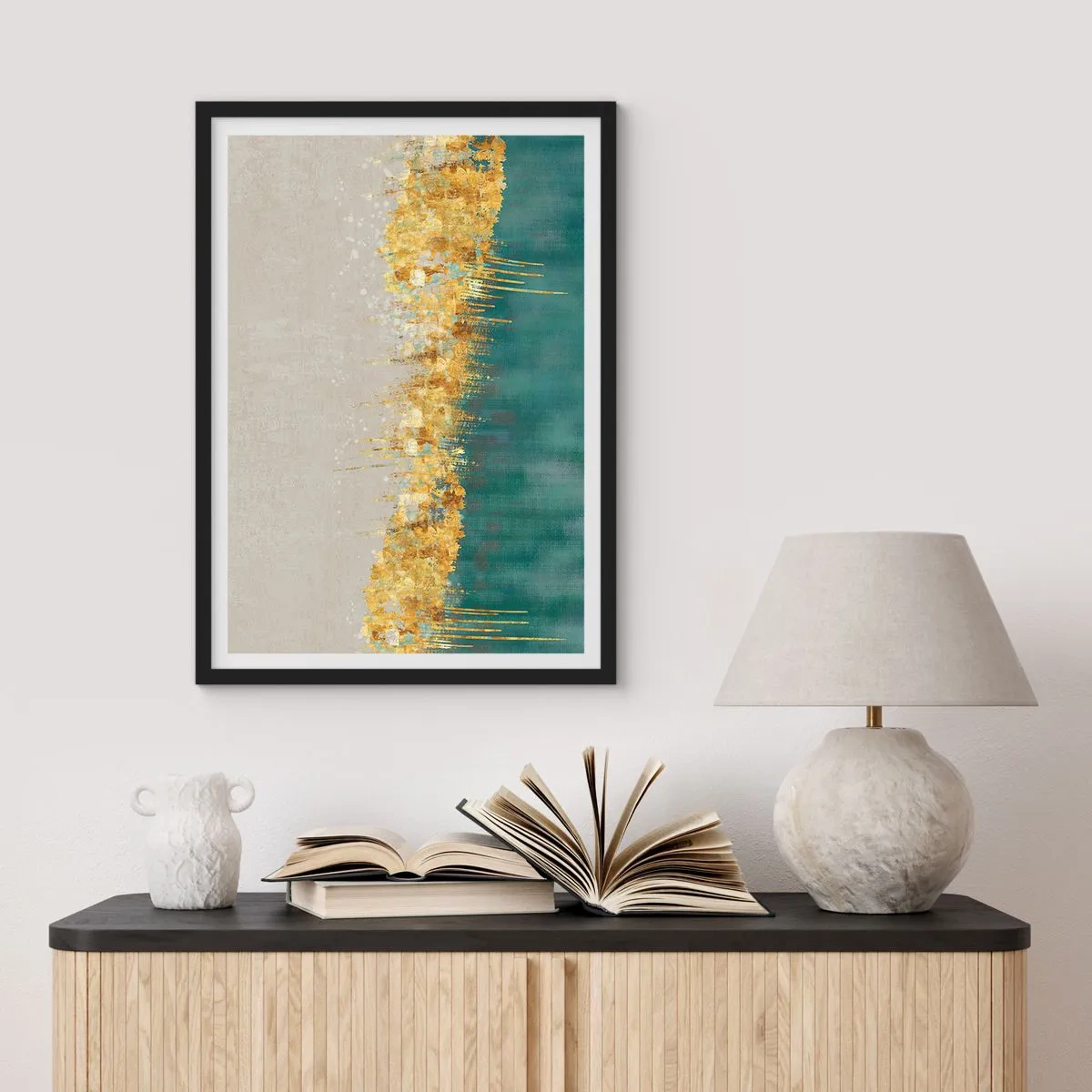 Affiche dans un cadre noir - Poster - Une composition abstraite d'or, de beige et de vert - 50x70cm - La frontière dorée - Décoration murale moderne pour le salon et la chambre ARTTOR