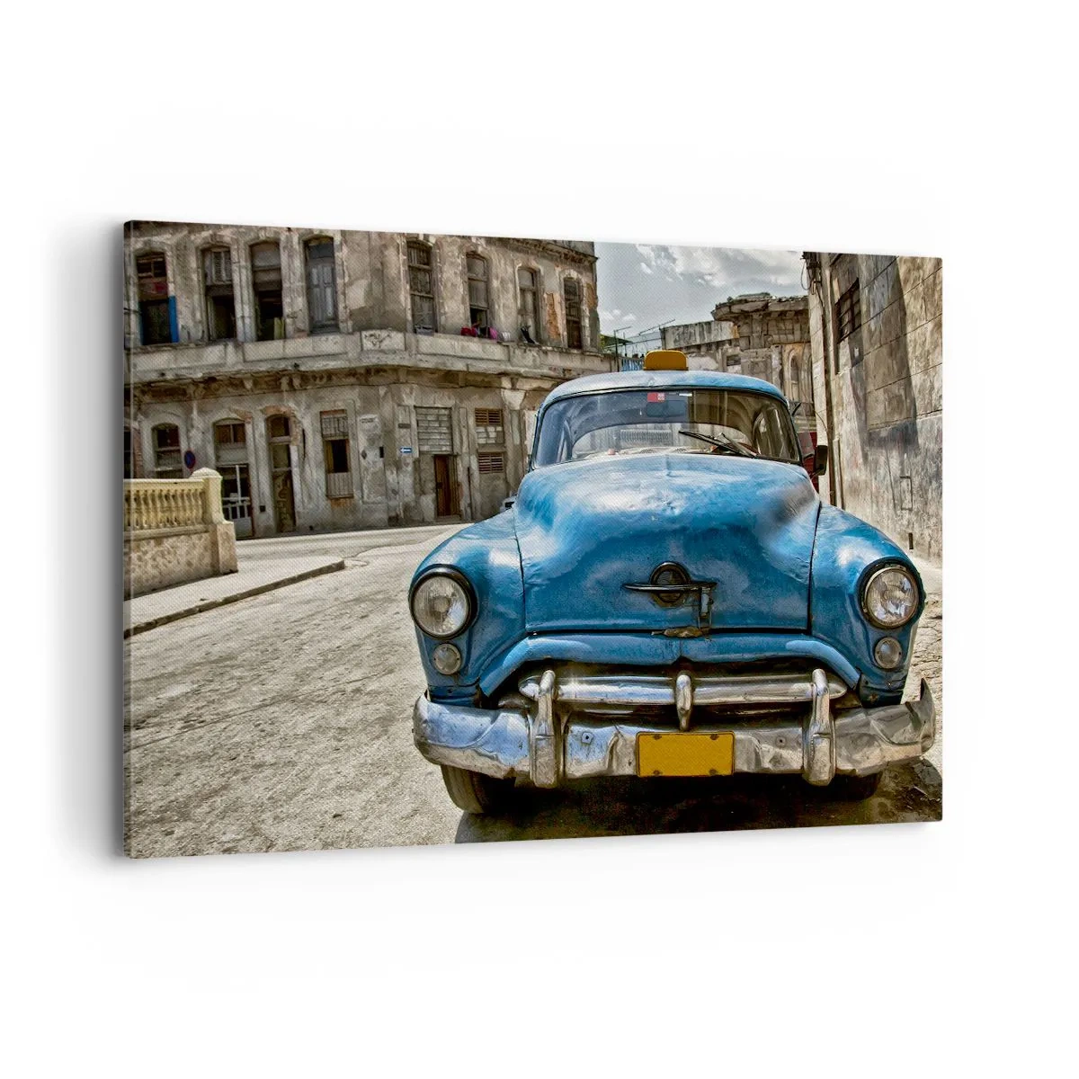 Impression sur toile - Image sur toile - Une vieille voiture bleue dans la rue dans un style rétro - 120x80cm - L'ancien est beau - Décoration murale moderne pour le salon et la chambre ARTTOR