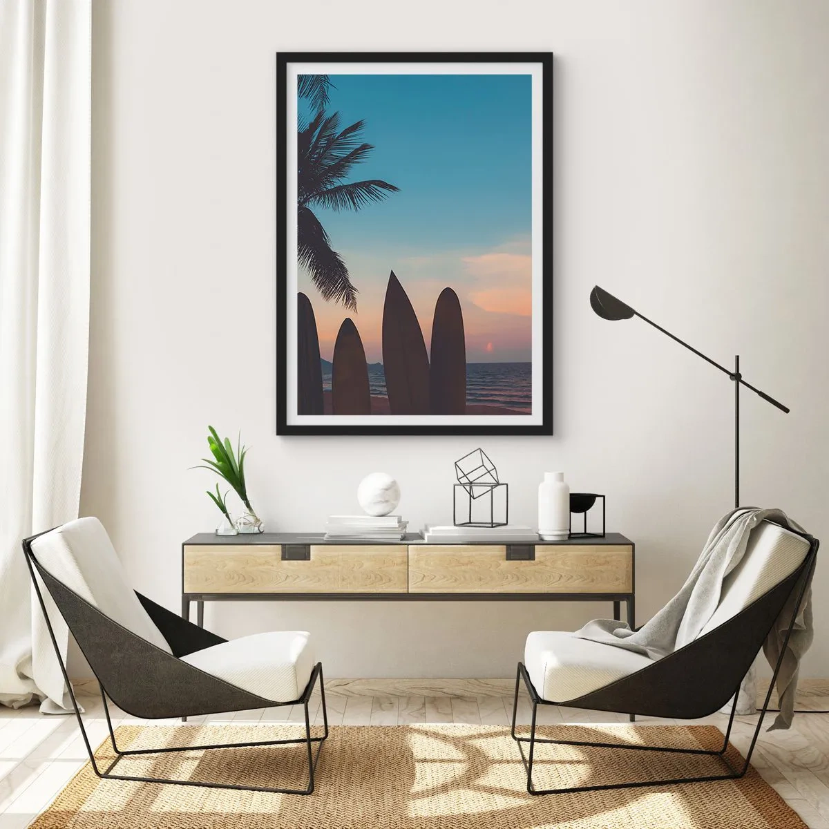 Affiche dans un cadre noir - Poster - Planches de surf sur la plage avec un coucher de soleil et des palmiers en arrière-plan - 50x70cm - Demain sera amusant aussi - Décoration murale moderne pour le salon et la chambre ARTTOR