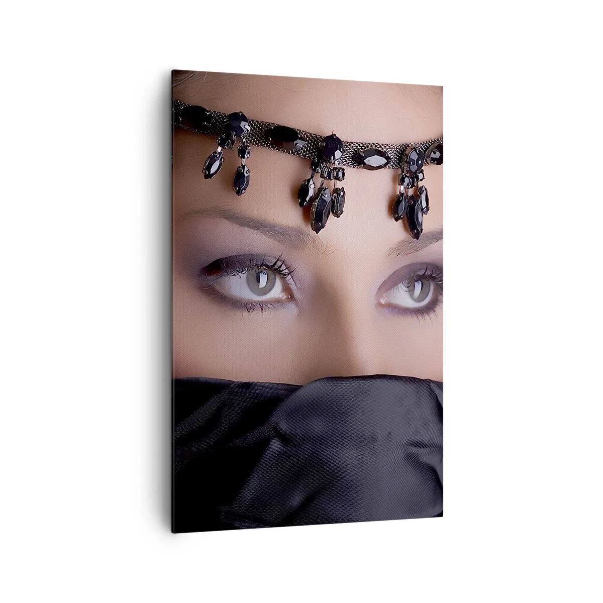 Impression sur toile - Image sur toile - Portrait d'une femme avec des bijoux décoratifs sur fond noir - 80x120cm - Tentation de mystère oriental - Décoration murale moderne pour le salon et la chambre ARTTOR