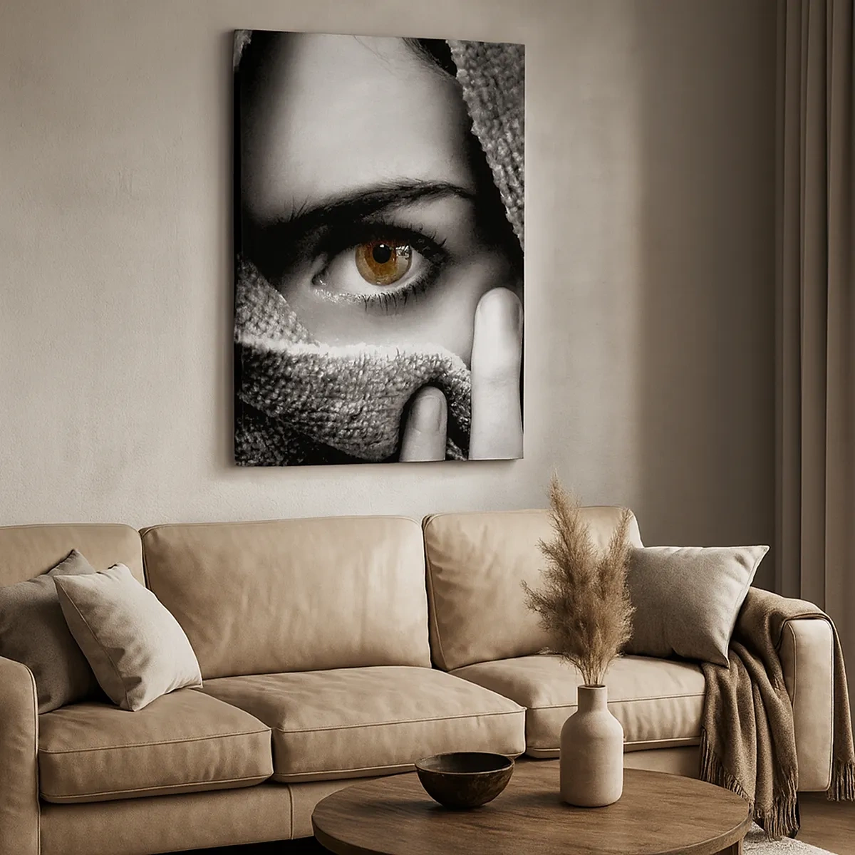 Impression sur toile - Image sur toile - Portrait d'une femme à l'oeil ambré recouvert d'un tissu aux tons gris. - 50x70cm - Apprenez le secret - Décoration murale moderne pour le salon et la chambre ARTTOR