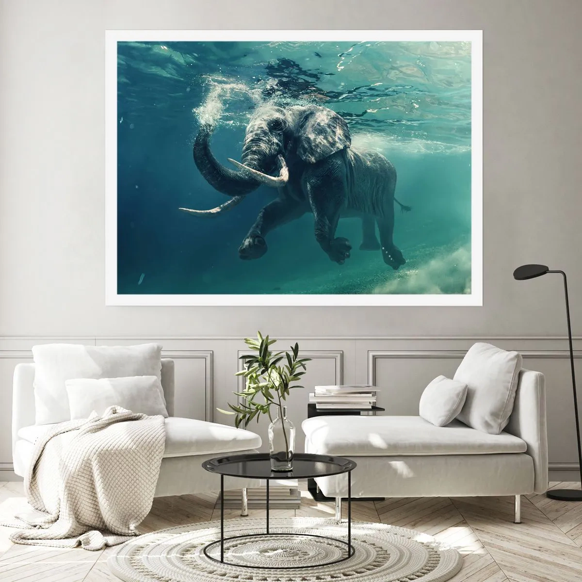 Affiche - Poster - Un éléphant nageant sous l'eau dans les profondeurs turquoise - 100x70cm - Tout le monde aime nager - Décoration murale moderne pour le salon et la chambre ARTTOR
