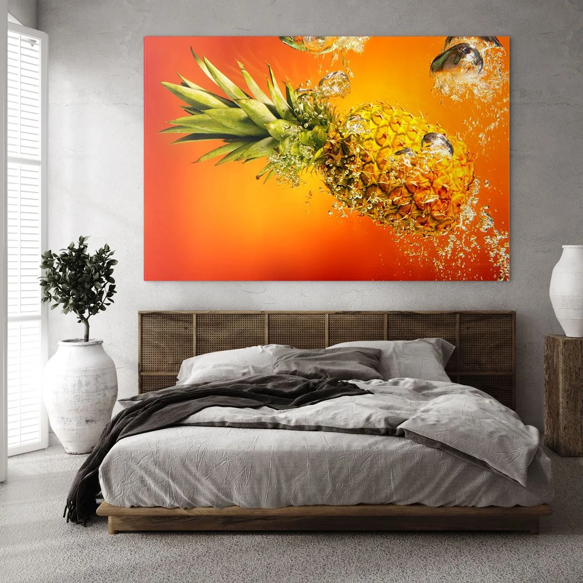 Impression sur verre - Image sur verre - Ananas immergé dans l'eau sur un fond d'orange intense - 70x50cm - Fraîcheur juteuse tropicale - Décoration murale moderne pour le salon et la chambre ARTTOR