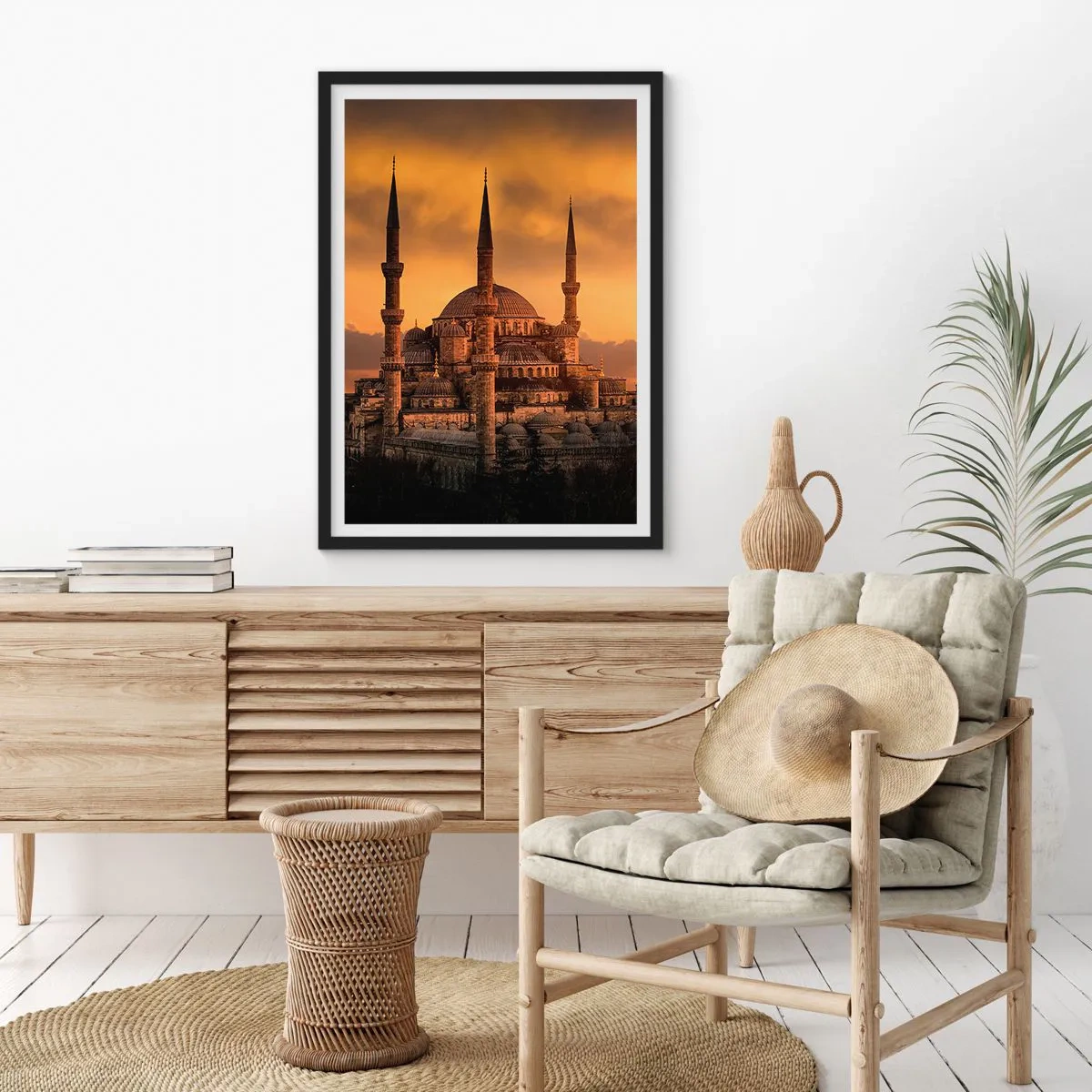 Affiche dans un cadre noir - Poster - Mosquée au coucher du soleil avec des couleurs chaudes - 50x70cm - Dieu est grand - Décoration murale moderne pour le salon et la chambre ARTTOR