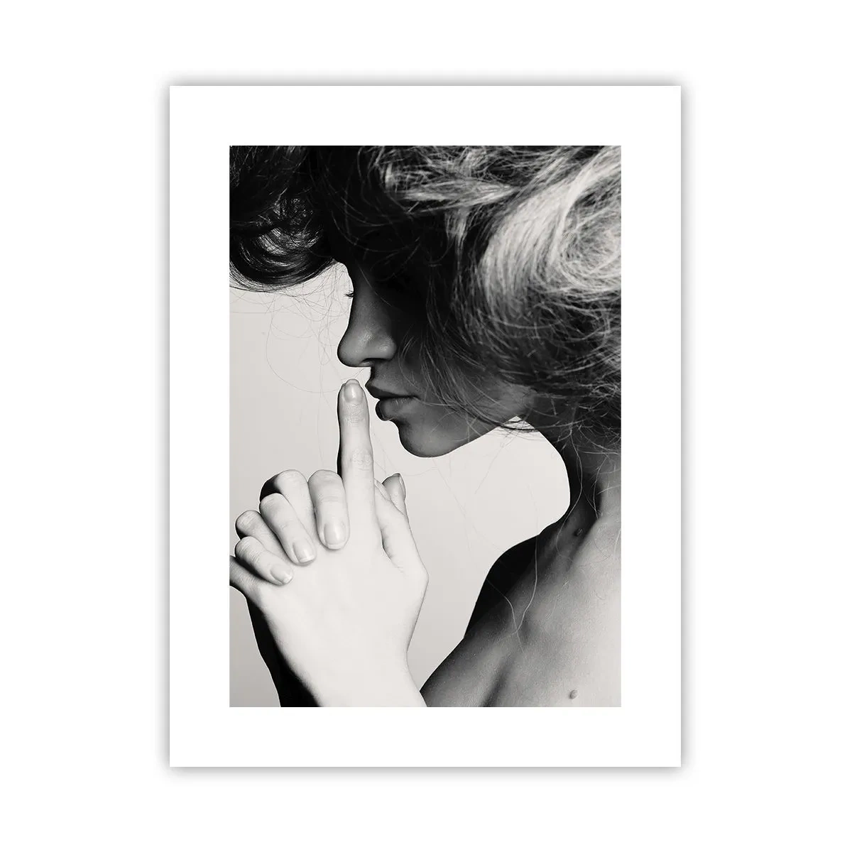 Affiche - Poster - A l'écoute d'elle-même - 30x40 cm
