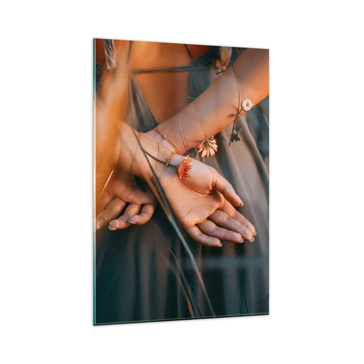 Impression sur verre - Image sur verre - Mains sensuelles avec des fleurs dans un cadre naturel - 80x120cm - Liée à la nature - Décoration murale moderne pour le salon et la chambre ARTTOR