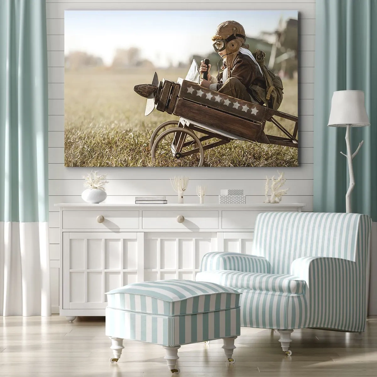 Impression sur toile - Image sur toile - Un enfant dans un avion jouet avec un champ en arrière-plan - 70x50cm - Départ vers un rêve - Décoration murale moderne pour le salon et la chambre ARTTOR