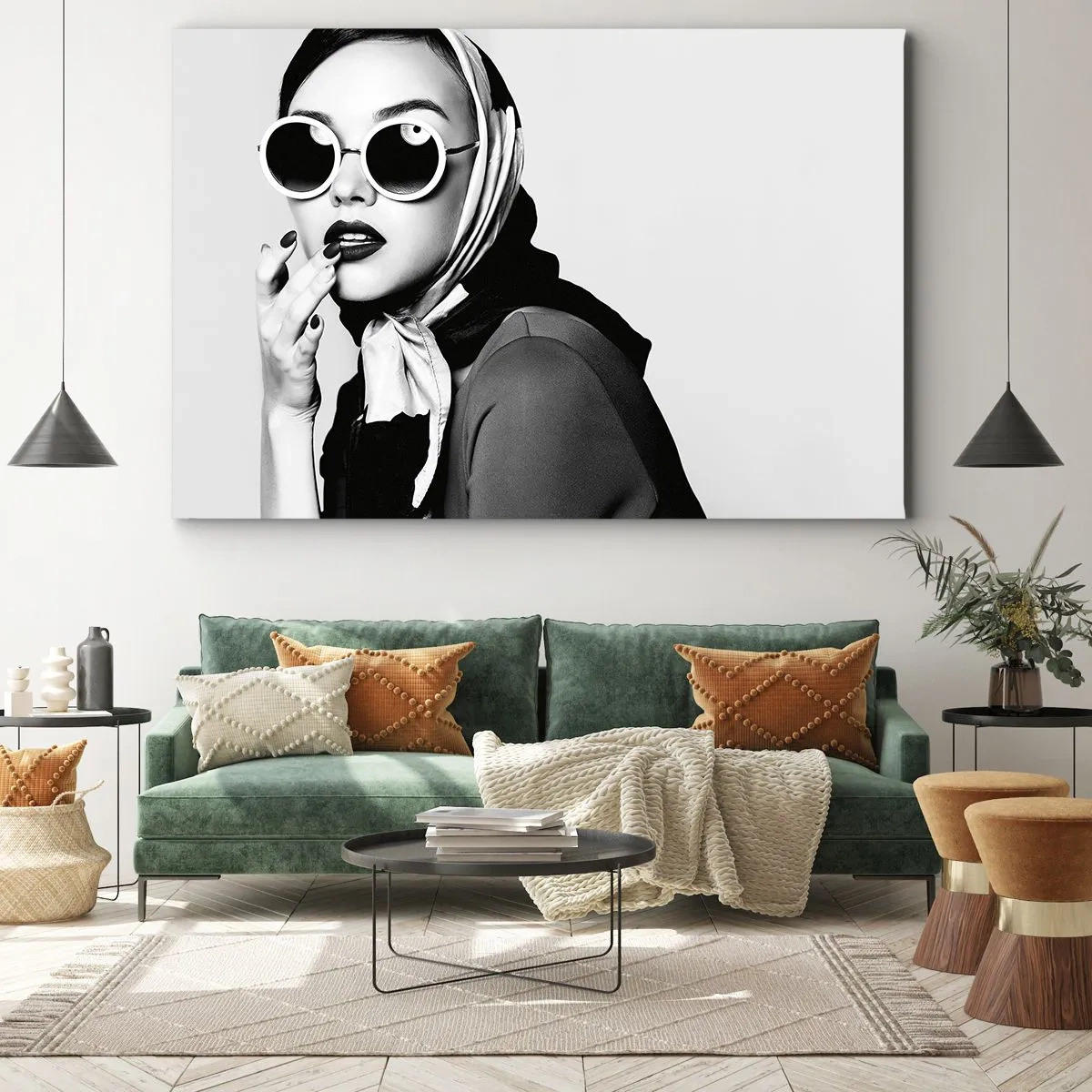 Impression sur toile - Image sur toile - Portrait en noir et blanc d'une femme portant des lunettes et un foulard - 100x70cm - Salutations des années 60 - Décoration murale moderne pour le salon et la chambre ARTTOR