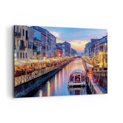 Impression sur toile - Image sur toile - Un canal éclairé entouré de bâtiments colorés - 120x80cm - Soirée de lumière et de jeu - Décoration murale moderne pour le salon et la chambre ARTTOR