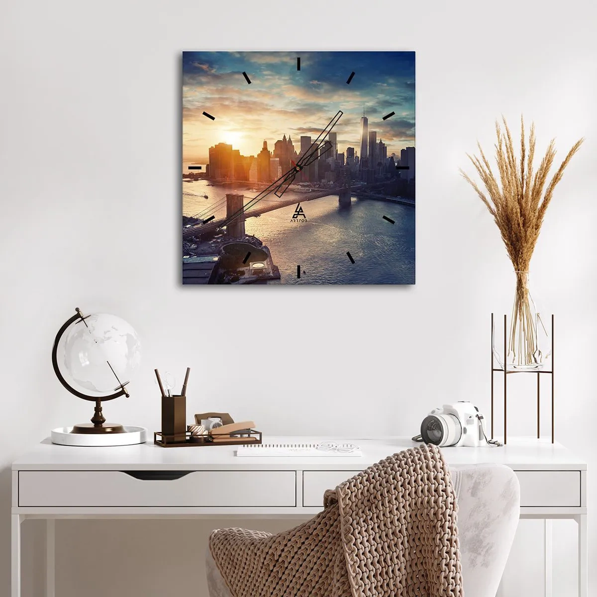 Horloge murale - Pendule murale - Panorama de la ville avec le pont et la rivière à la lumière du soleil couchant - 30x30cm - Monument de la culture occidentale - Décoration murale moderne pour le salon et la chambre ARTTOR