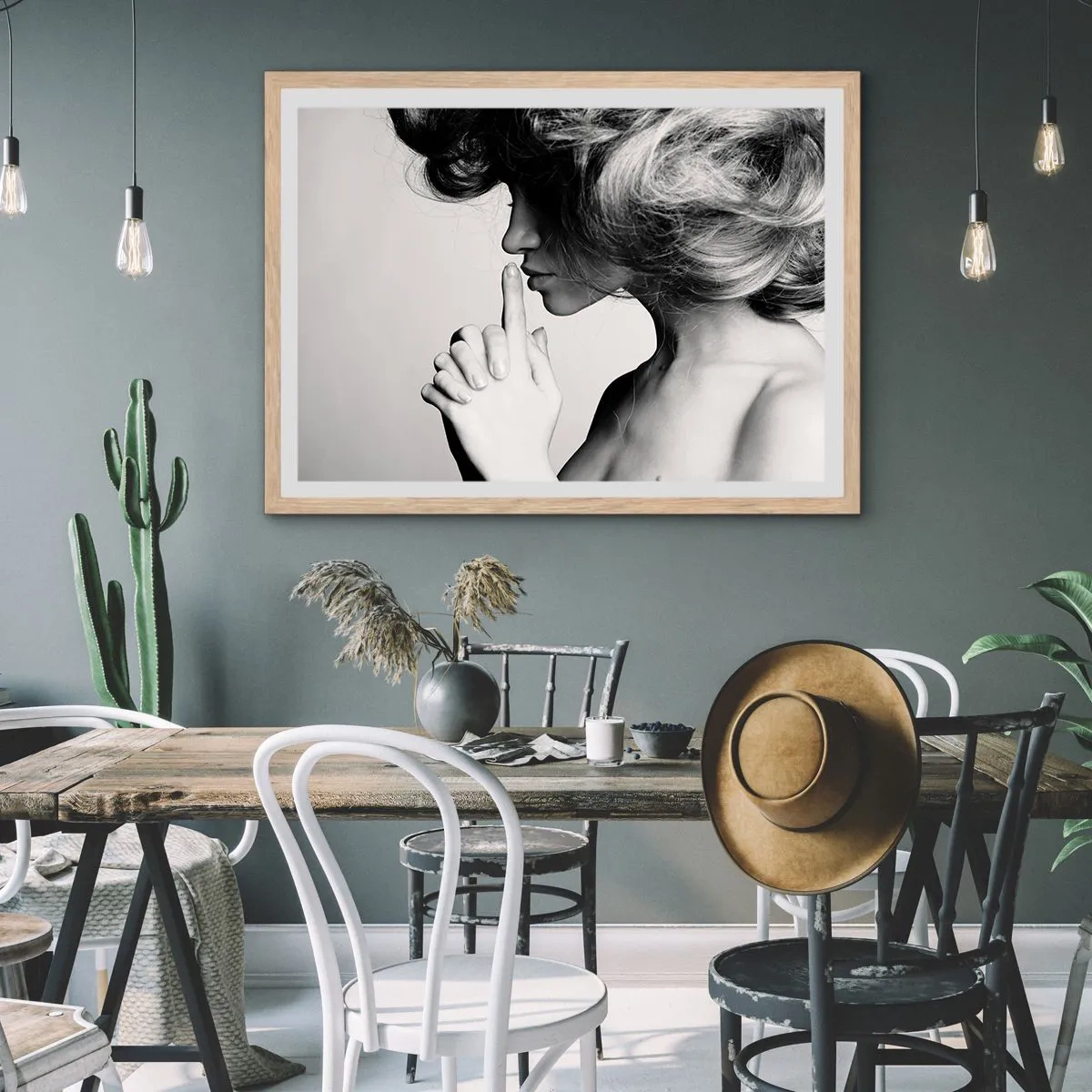 Affiche dans un chêne clair - Poster - A l'écoute d'elle-même - 50x40 cm