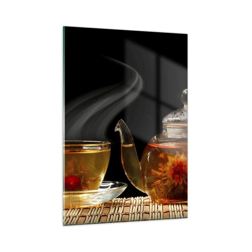Impression sur verre - Image sur verre - Une carafe en verre et une tasse de thé avec une fleur sur fond noir - 50x70cm - La magie et l'art de l'infusion du thé - Décoration murale moderne pour le salon et la chambre ARTTOR