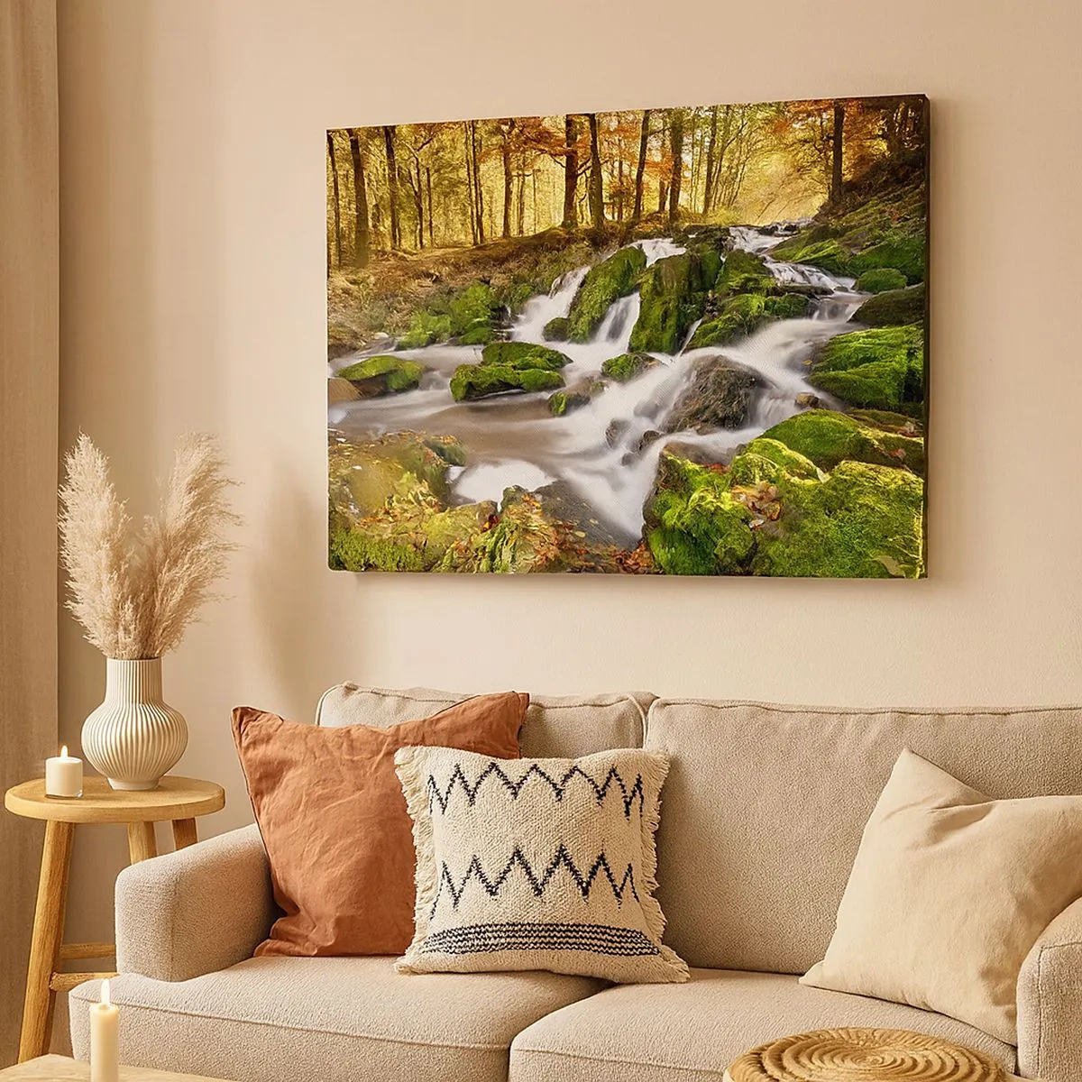Impression sur toile - Image sur toile - Un paysage boisé avec une cascade entourée de mousse - 70x50cm - Rapidement à travers la forêt d'automne - Décoration murale moderne pour le salon et la chambre ARTTOR