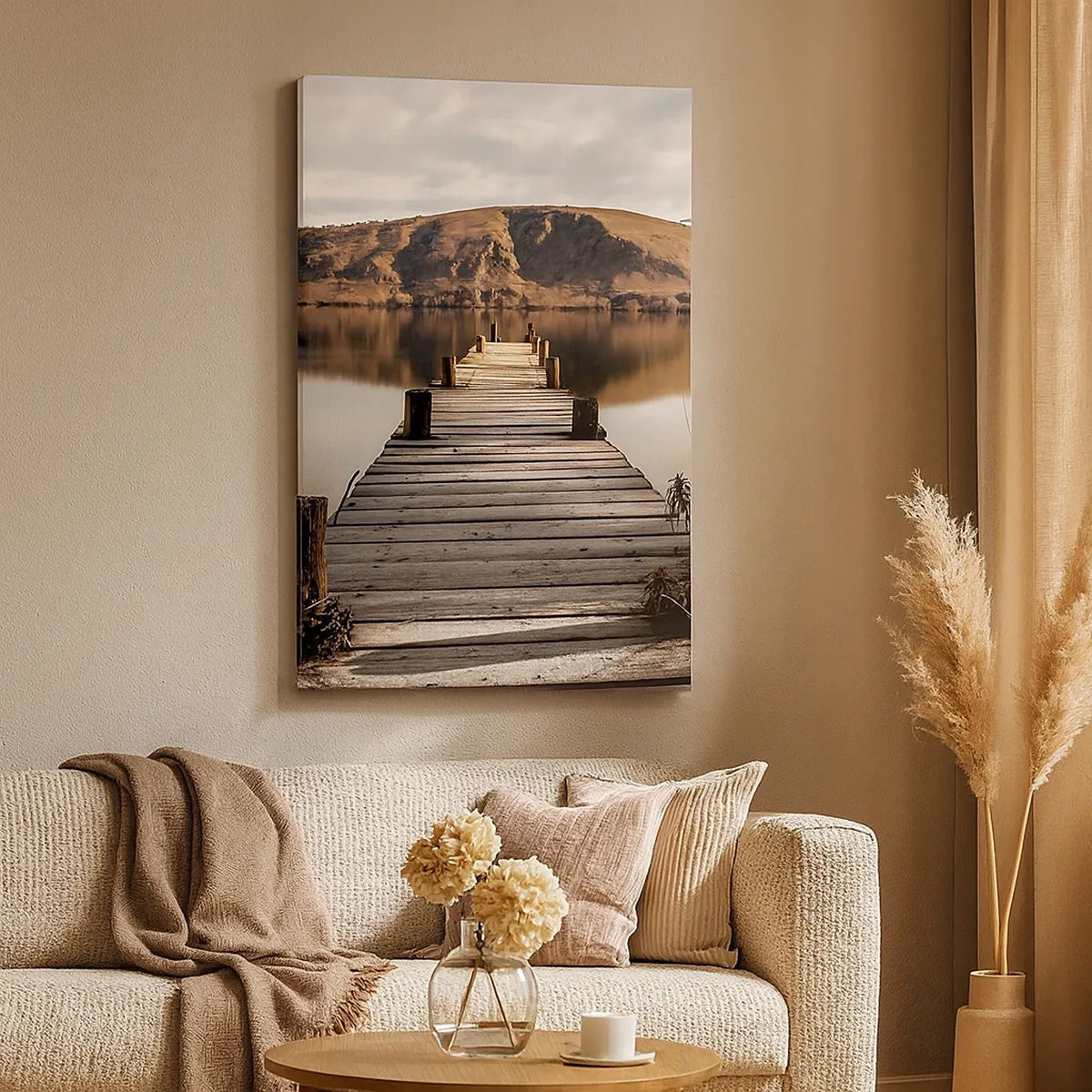 Impression sur toile - Image sur toile - Une jetée en bois sur un lac entouré de collines pittoresques - 50x70cm - Paysage silencieux - Décoration murale moderne pour le salon et la chambre ARTTOR