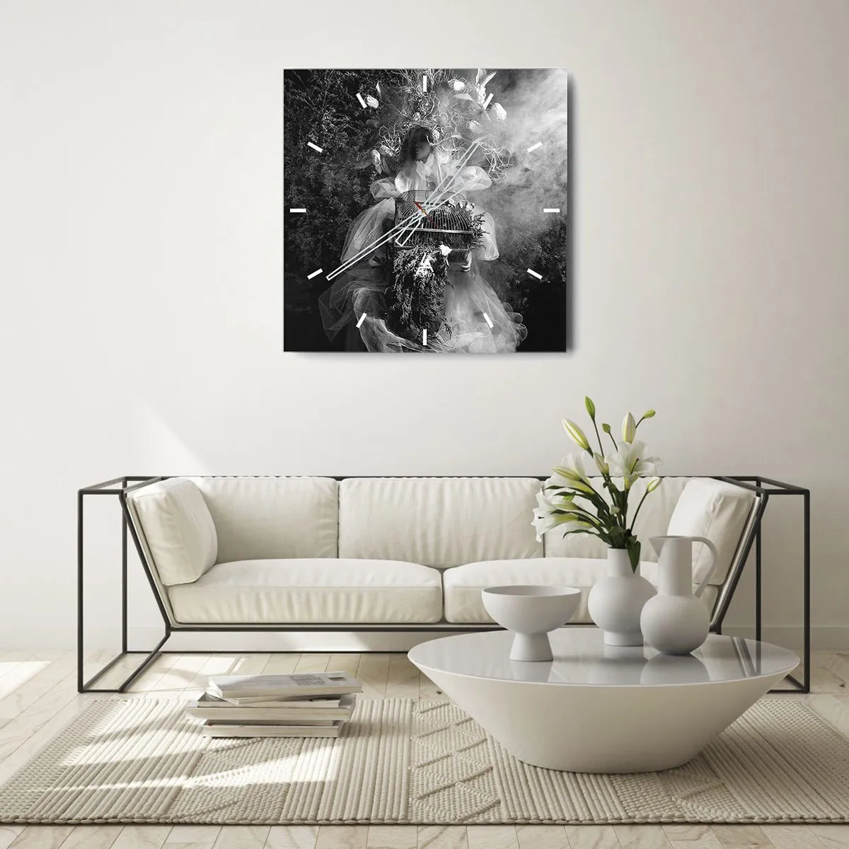 Horloge murale - Pendule murale - Une composition en noir et blanc avec une figure en robe et une cage dans le brouillard. - 30x30cm - Tout simplement Mère Nature - Décoration murale moderne pour le salon et la chambre ARTTOR