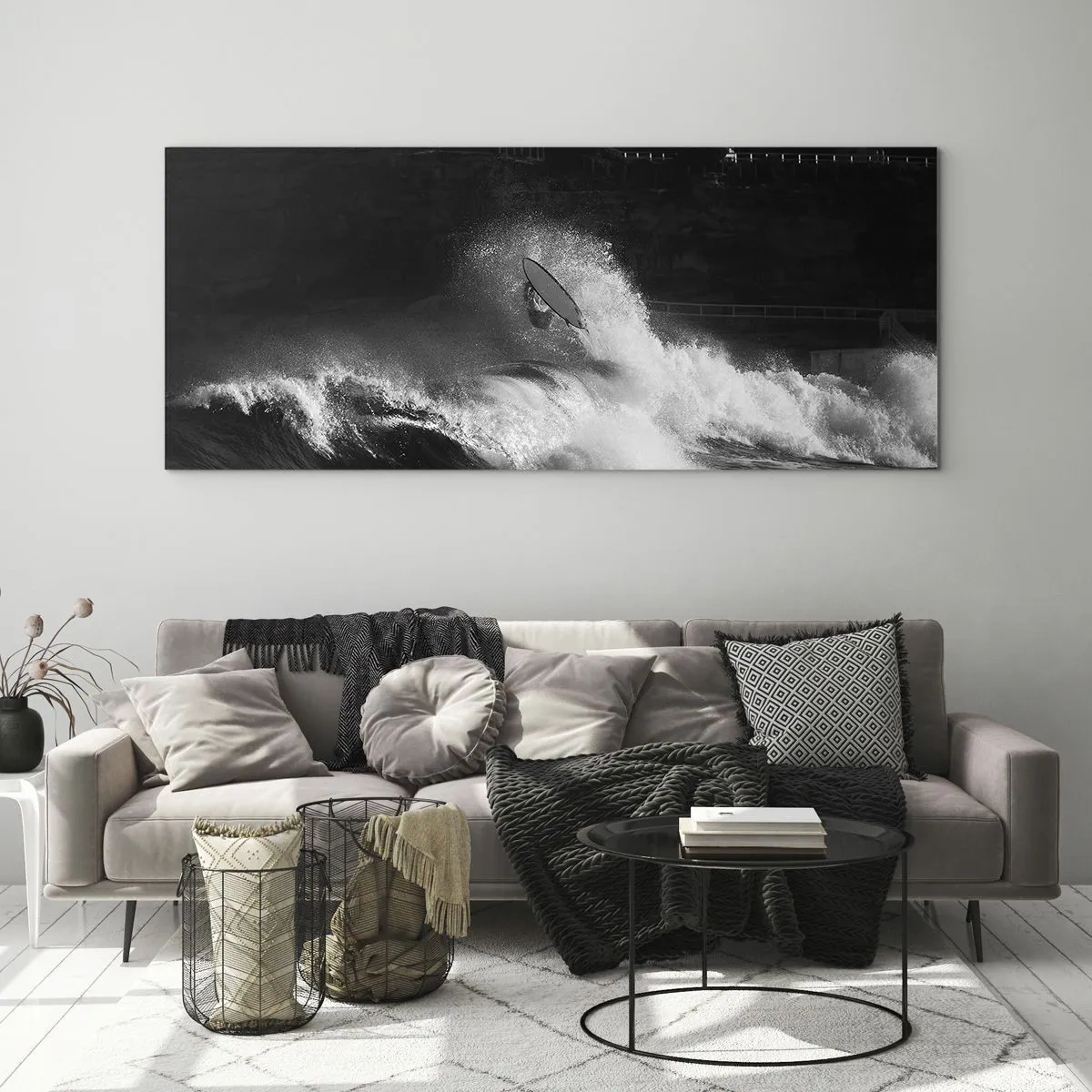 Impression sur verre - Image sur verre - Un surfeur sur une vague en monochrome - 160x50cm - Défi accepté! - Décoration murale moderne pour le salon et la chambre ARTTOR
