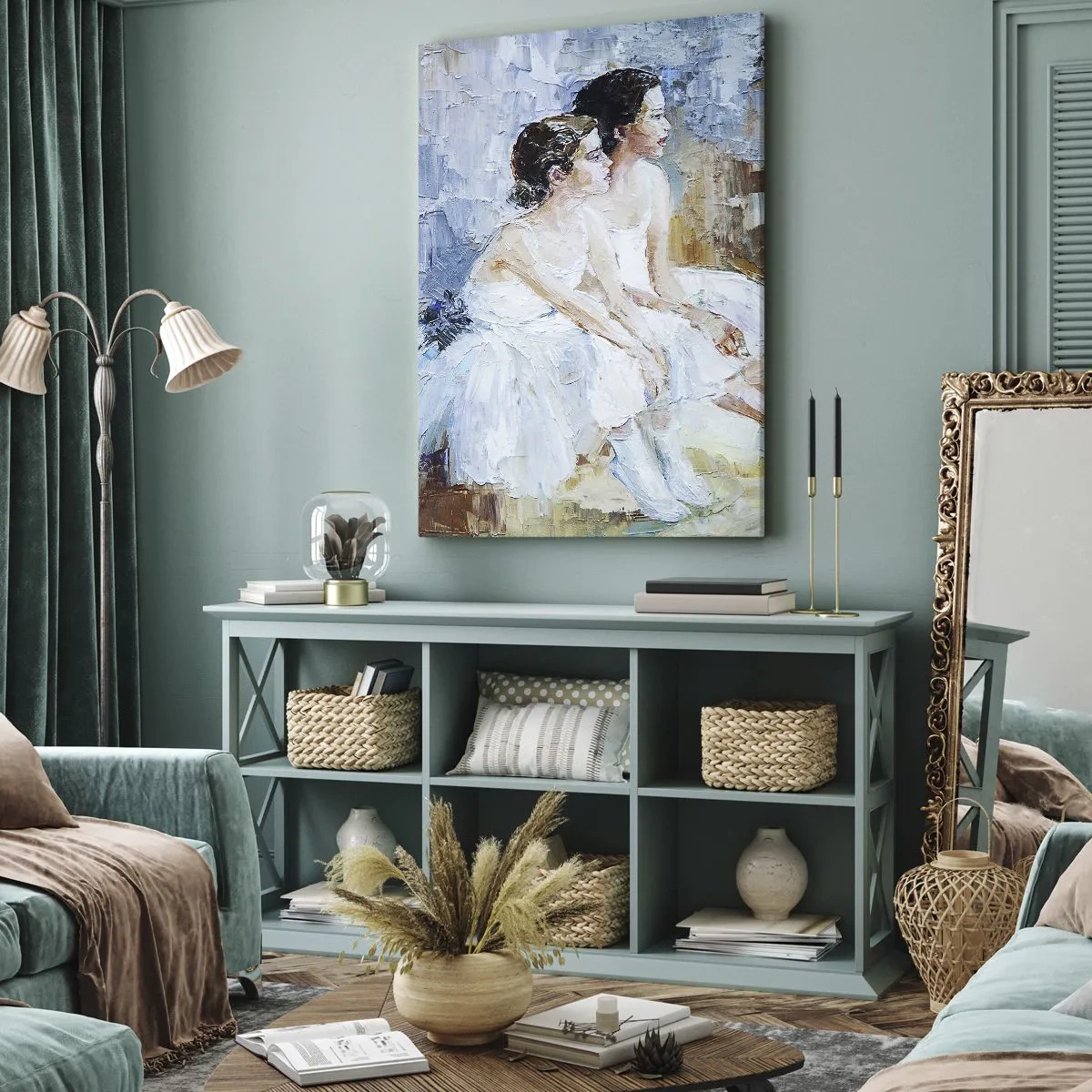 Impression sur toile - Image sur toile - Deux ballerines en tenue blanche se détendent sur un fond pastel. - 80x120cm - Reste de jeunes cygnes - Décoration murale moderne pour le salon et la chambre ARTTOR