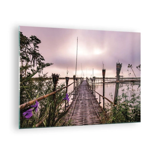 Impression sur verre - Image sur verre - Un pont en bambou traversant le lac, entouré de plantes et de fleurs - 70x50cm - Le silence et le calme d'Asie - Décoration murale moderne pour le salon et la chambre ARTTOR