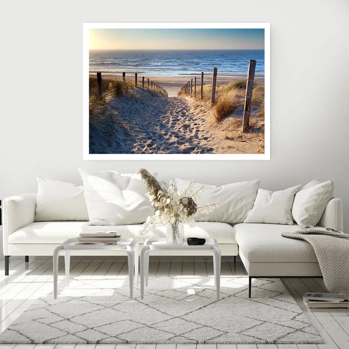 Affiche - Poster - Chemin à travers les dunes menant à la plage - 100x70cm - Le bruit de la mer, le chant des oiseaux, une plage sauvage parmi les herbes… - Décoration murale moderne pour le salon et la chambre ARTTOR