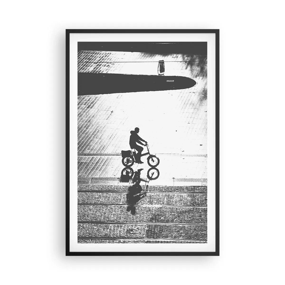 Affiche dans un cadre noir - Poster - Devant moi, à travers la ville - 61x91 cm