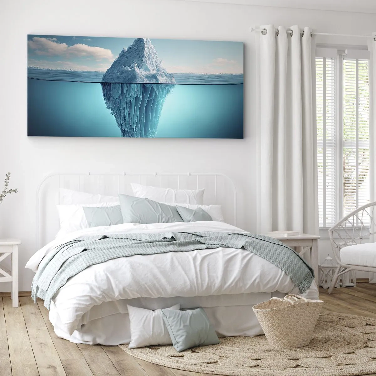 Impression sur toile - Image sur toile - Un iceberg visible au-dessus et au-dessous de la surface de l'eau - 160x50cm - Reine de Glace - Décoration murale moderne pour le salon et la chambre ARTTOR